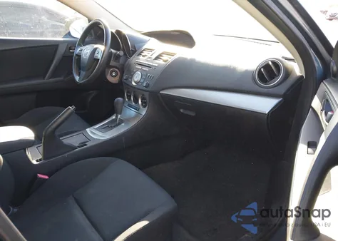 2011 Mazda 3 I z USA, uszkodzony, nr VIN JM1BL1VG9B1358903